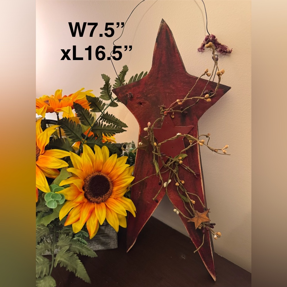 Rustic Red Star Wall Decor